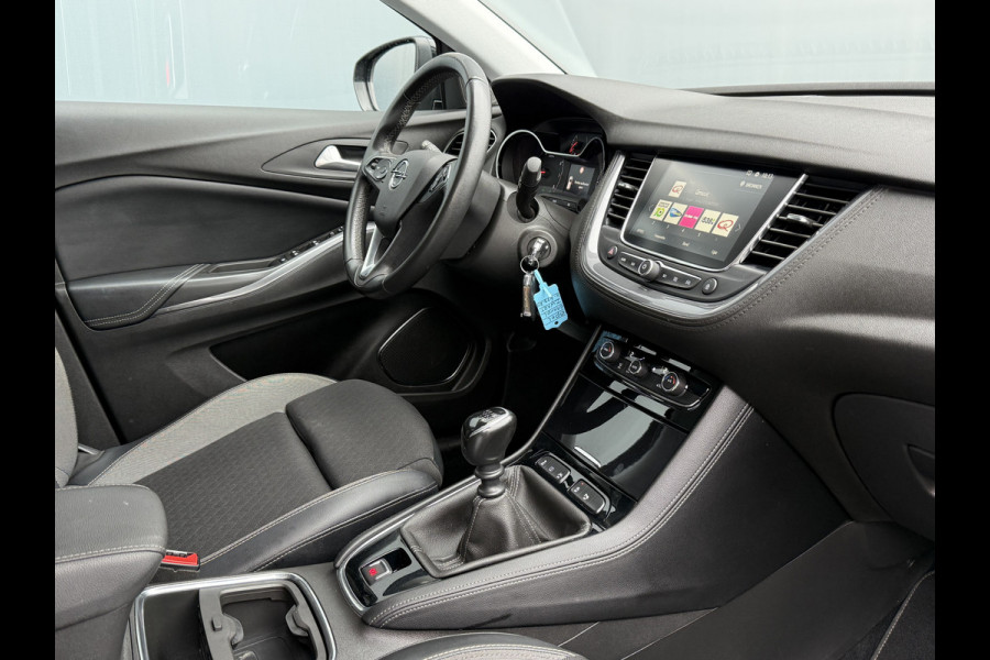 Opel Grandland X BWJ 2021 | 1.2T 131PK Bus Executive | TREKHAAK | CAMERA A | NAVI | CLIMA | PDC 2X | CARPLAY | LMV | PRIVACY GLASS
