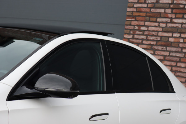 Mercedes-Benz E-Klasse AMG 53 4MATIC+ Premium | 585pk | Hyperscreen | Achterasbesturing | Carbon | AMG Drivers Package | Distronic+ | HUD | Panoramadak | Digital Light | Burmester |