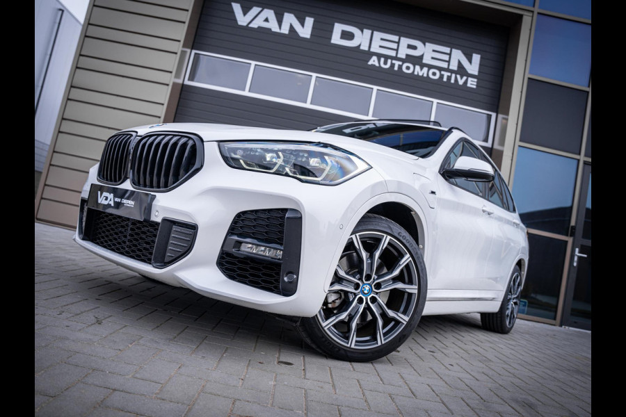 BMW X1 xDrive25e eDrive Edition M-Sport l Panorama l HUD l Trekhaak l Camera
