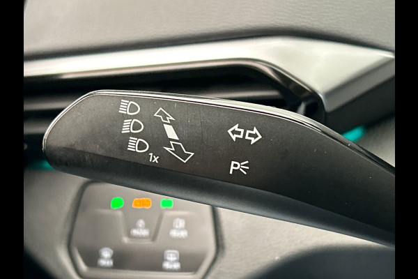 Volkswagen ID.4 Pure 52 kWh | SOH 91 % | Warmtepomp | Trekhaak | Cruise/Control