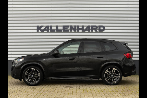BMW X1 sDrive18i M-Sport - Pano - Trekhaak - Memoryzetel - Harman Kardon