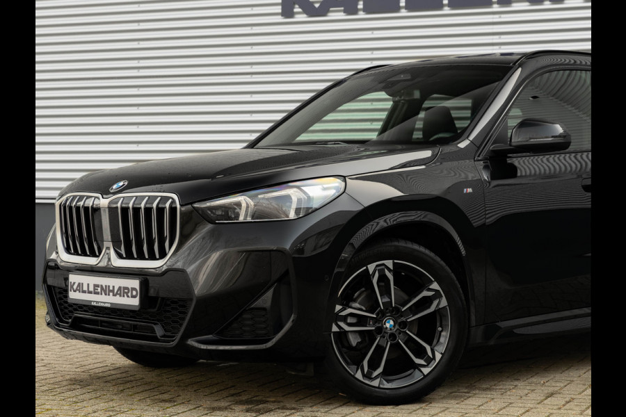 BMW X1 sDrive18i M-Sport - Pano - Trekhaak - Memoryzetel - Harman Kardon