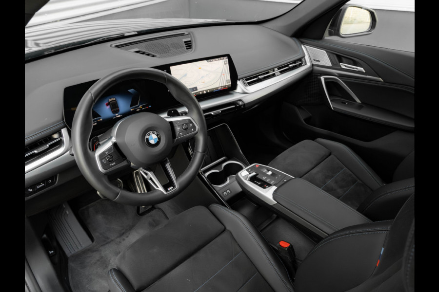 BMW X1 sDrive18i M-Sport - Pano - Trekhaak - Memoryzetel - Harman Kardon