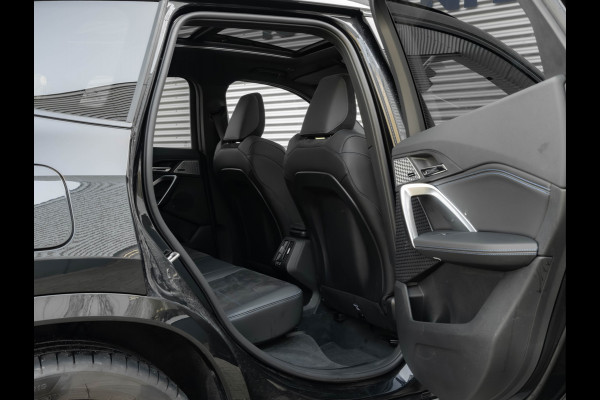 BMW X1 sDrive18i M-Sport - Pano - Trekhaak - Memoryzetel - Harman Kardon