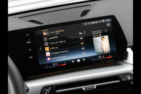 BMW X1 sDrive18i M-Sport - Pano - Trekhaak - Memoryzetel - Harman Kardon