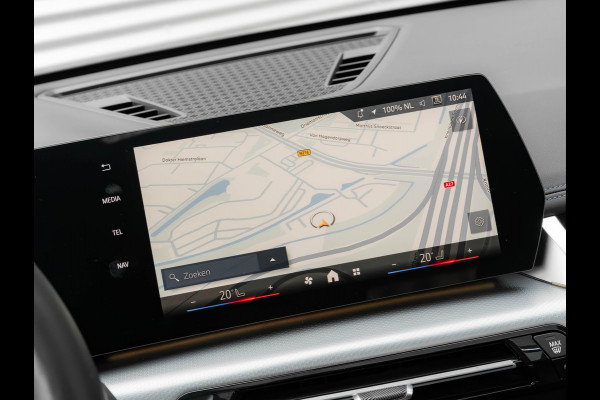 BMW X1 sDrive18i M-Sport - Pano - Trekhaak - Memoryzetel - Harman Kardon