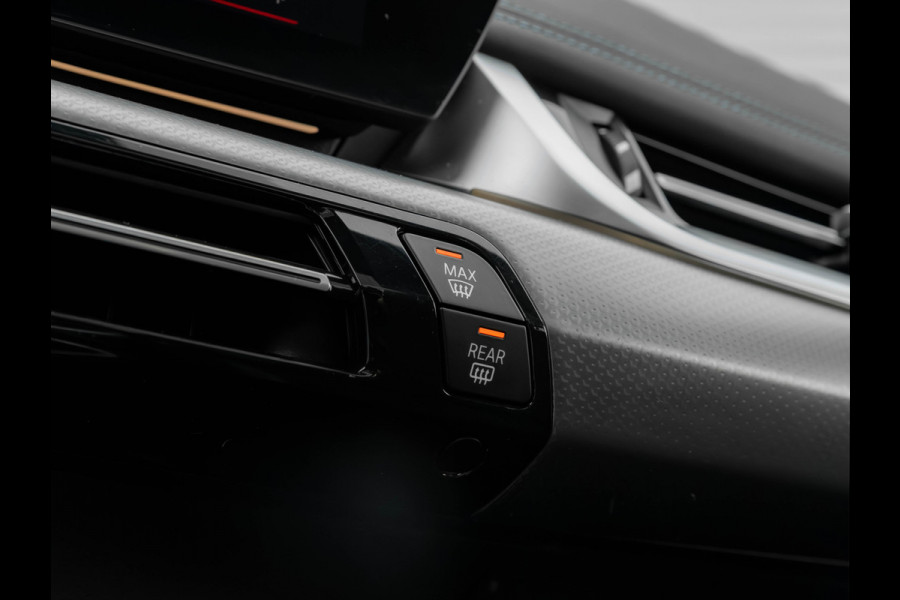 BMW X1 sDrive18i M-Sport - Pano - Trekhaak - Memoryzetel - Harman Kardon