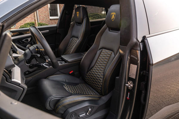 Lamborghini Urus 4.0 V8 650 PK Pano Keramisch B&O Advanced Massage Luchtvering 360 Camera ACC 22''