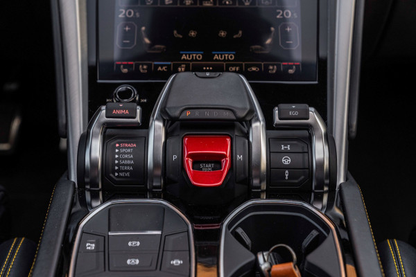 Lamborghini Urus 4.0 V8 650 PK Pano Keramisch B&O Advanced Massage Luchtvering 360 Camera ACC 22''