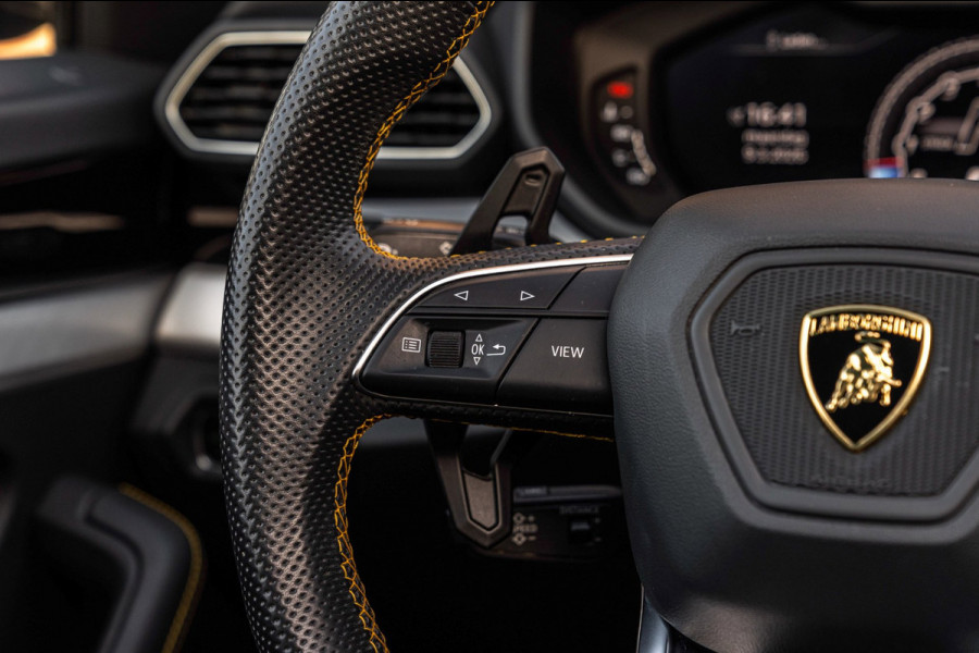 Lamborghini Urus 4.0 V8 650 PK Pano Keramisch B&O Advanced Massage Luchtvering 360 Camera ACC 22''