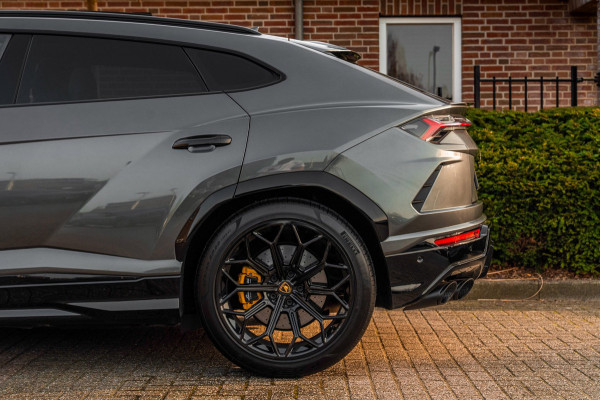Lamborghini Urus 4.0 V8 650 PK Pano Keramisch B&O Advanced Massage Luchtvering 360 Camera ACC 22''