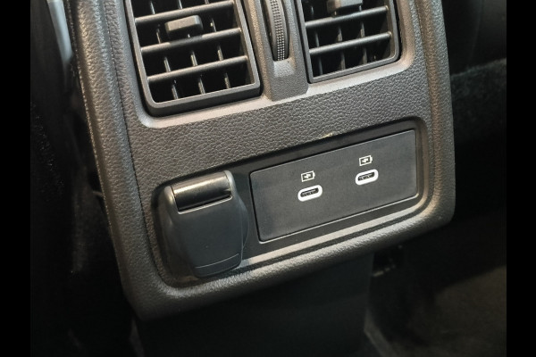 Renault Captur 1.3 mild hybrid 160 techno AUTOMAAT uit 2025 Rijklaar + Fabrieksgarantie Henk Jongen Auto's in Helmond,  al 50 jaar service zoals 't hoort!