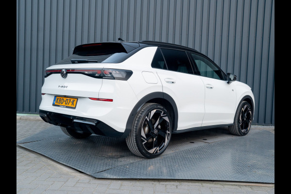 Volkswagen T-Roc 1.5 eTsi R-Line First Edition | Black Style | 360 Camera | Head Up | Elk. A-klep | IQ Light | Prijs Rijklaar!!