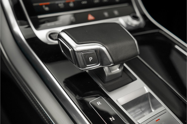 Audi Q8 55 TFSI e Quattro Pro Line S Pano Luchtverin ACC B&O 23"