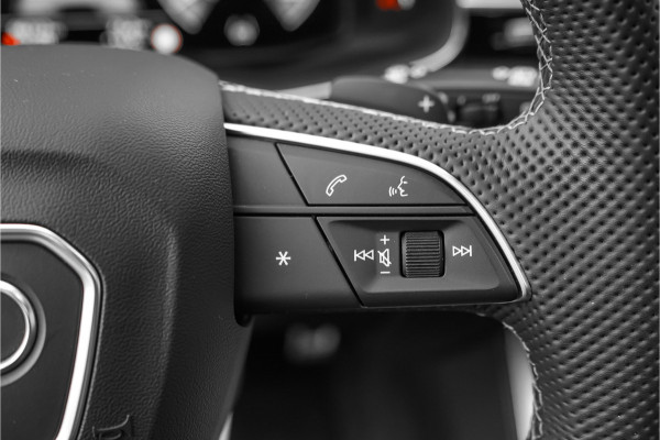 Audi Q8 55 TFSI e Quattro Pro Line S Pano Luchtverin ACC B&O 23"