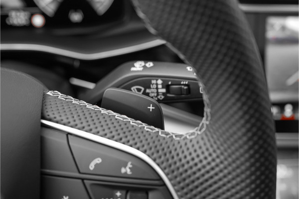 Audi Q8 55 TFSI e Quattro Pro Line S Pano Luchtverin ACC B&O 23"