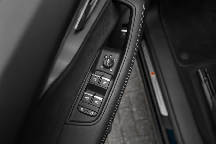 Audi Q8 55 TFSI e Quattro Pro Line S Pano Luchtverin ACC B&O 23"