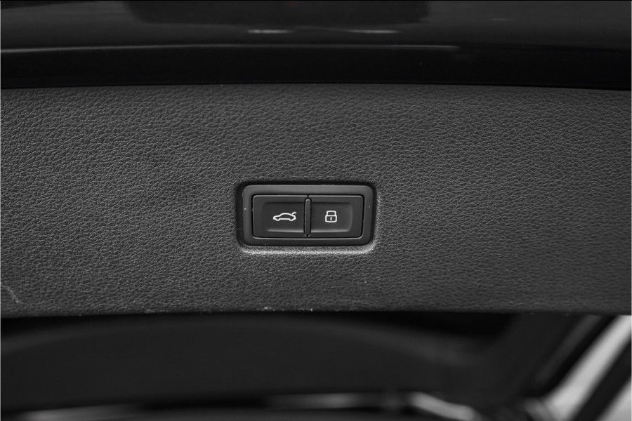 Audi Q8 55 TFSI e Quattro Pro Line S Pano Luchtverin ACC B&O 23"