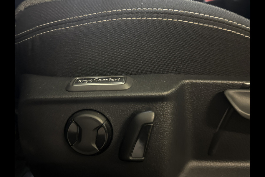 Volkswagen Passat Variant GTE 218PK DSG HYBRID GTE BUSINESS NAVIGATIE/ACC/CARPLAY