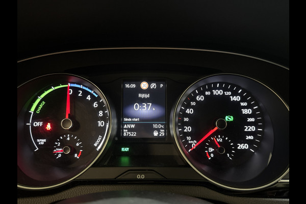 Volkswagen Passat Variant GTE 218PK DSG HYBRID GTE BUSINESS NAVIGATIE/ACC/CARPLAY