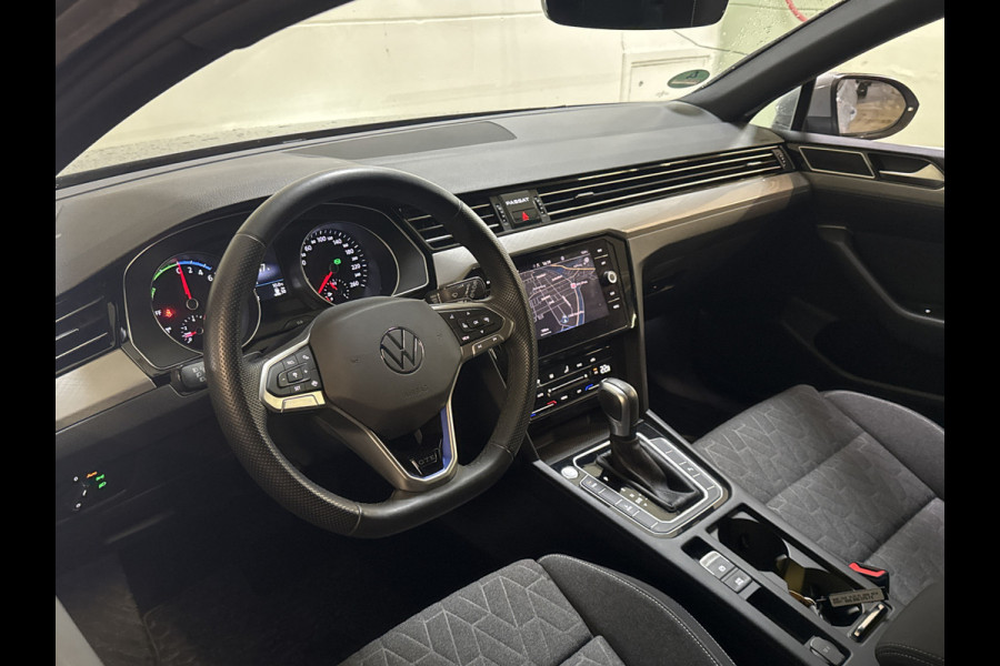 Volkswagen Passat Variant GTE 218PK DSG HYBRID GTE BUSINESS NAVIGATIE/ACC/CARPLAY