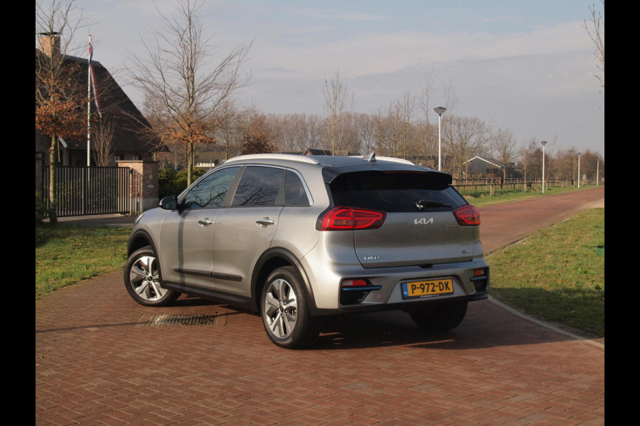 Kia e-Niro DynamicPlusLine 64 kWh | SOH 100% | Fase 3 | Panoramadak | Camera | Apple Carplay | Cruise Control