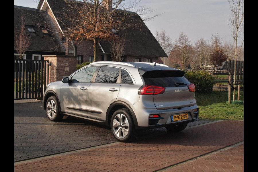Kia e-Niro DynamicPlusLine 64 kWh | SOH 100% | Fase 3 | Panoramadak | Camera | Apple Carplay | Cruise Control