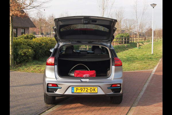 Kia e-Niro DynamicPlusLine 64 kWh | SOH 100% | Fase 3 | Panoramadak | Camera | Apple Carplay | Cruise Control