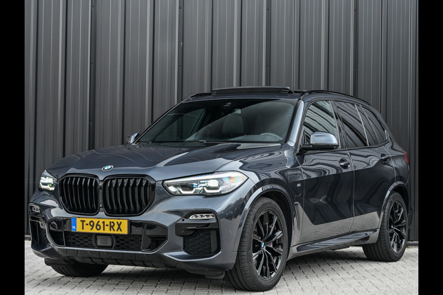 BMW X5 xDrive45e High Executive 394pk M-Sport | M-Sportbrake | Shadow-Line | Panorama dak | Trekhaak | Ambiance interieur | Adaptive Led | 360 Camera | Harman/Kardon | Adaptive Cruise