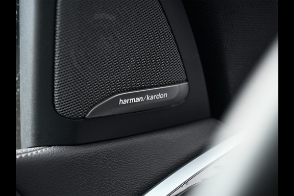 BMW X5 xDrive45e High Executive 394pk M-Sport | M-Sportbrake | Shadow-Line | Panorama dak | Trekhaak | Ambiance interieur | Adaptive Led | 360 Camera | Harman/Kardon | Adaptive Cruise