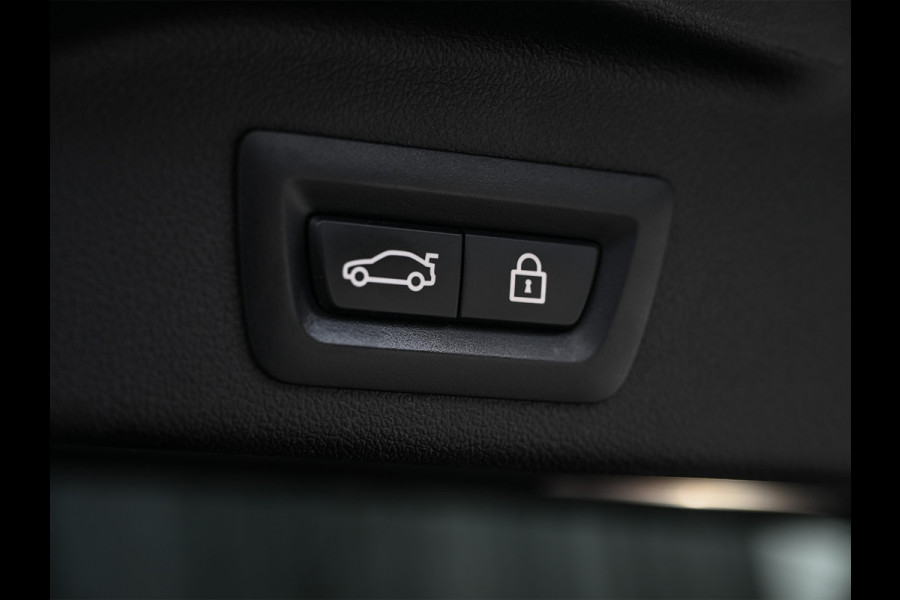 BMW X5 xDrive45e High Executive 394pk M-Sport | M-Sportbrake | Shadow-Line | Panorama dak | Trekhaak | Ambiance interieur | Adaptive Led | 360 Camera | Harman/Kardon | Adaptive Cruise