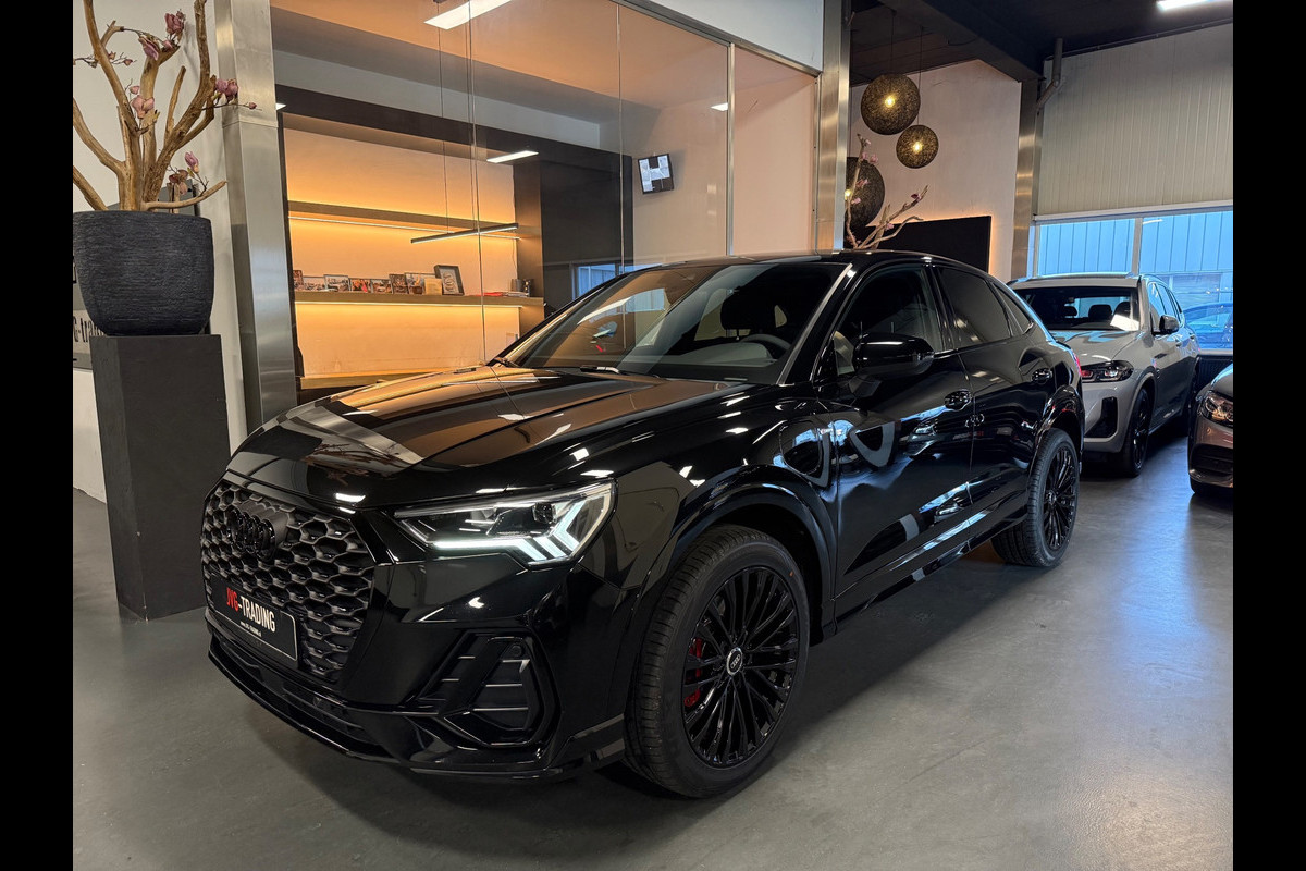 Audi Q3 Sportback 45 TFSI e 3 X S line Sfeerverl. Keyless Camera