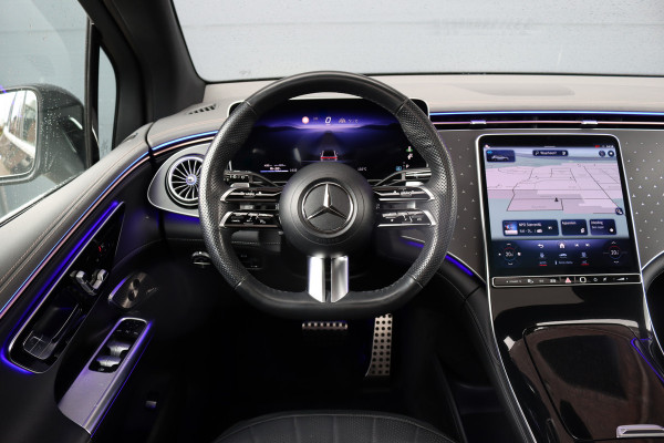 Mercedes-Benz EQE SUV 350 4MATIC AMG Line 91 kWh | Distronic+ | Panoramadak | Memory | Burmester | Digital Light | Surround Camera | 22kW | Warmtepomp | Keyless Go |