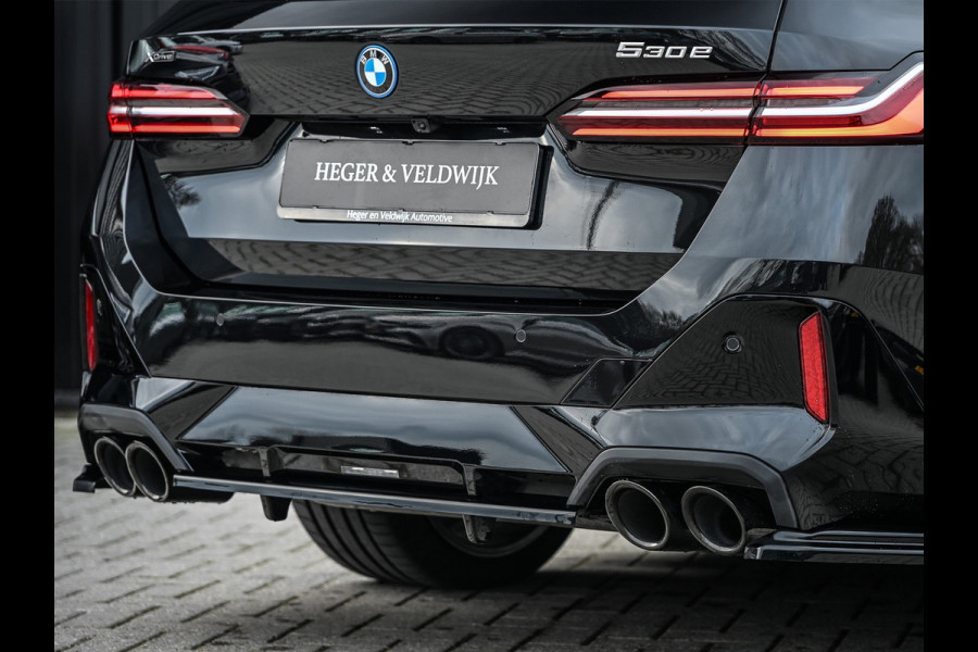 BMW 5 Serie Touring 530e Xdrive 300pk M Sport | Shadowline | Comfort access | Bowers&Wilkins | Iconic grill | Active cruise | 360 camera | Ambiance | El. trekhaak