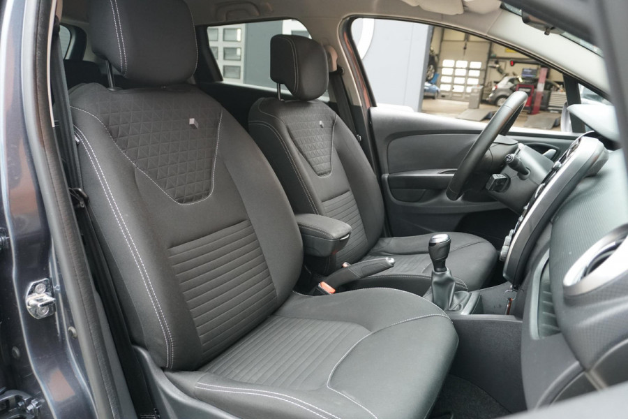 Renault Clio Estate 0.9 TCe Limited + NAVI / SENOREN / BLUETOOTH