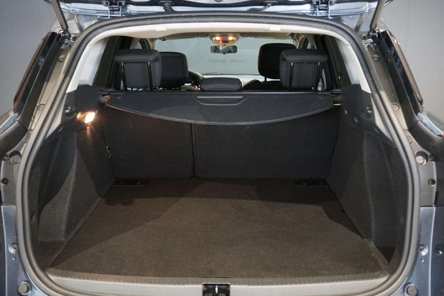 Renault Clio Estate 0.9 TCe Limited + NAVI / SENOREN / BLUETOOTH