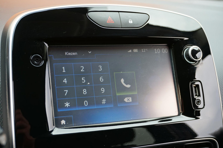 Renault Clio Estate 0.9 TCe Limited + NAVI / SENOREN / BLUETOOTH