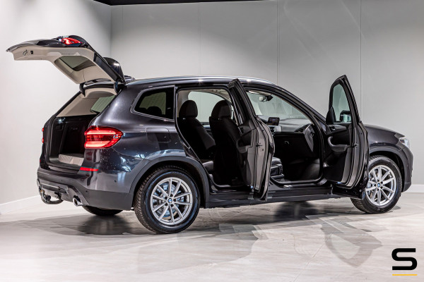 BMW X3 XDrive30e High Executive|Trekhaak|Leder|Cam|HUD|Stoel