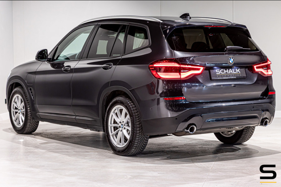 BMW X3 XDrive30e High Executive|Trekhaak|Leder|Cam|HUD|Stoel
