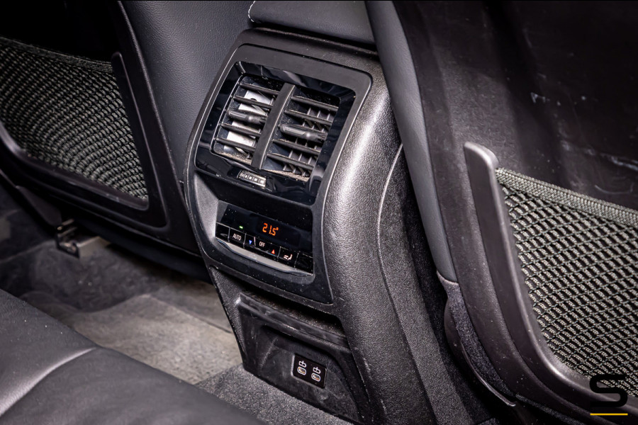 BMW X3 XDrive30e High Executive|Trekhaak|Leder|Cam|HUD|Stoel