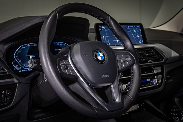 BMW X3 XDrive30e High Executive|Trekhaak|Leder|Cam|HUD|Stoel