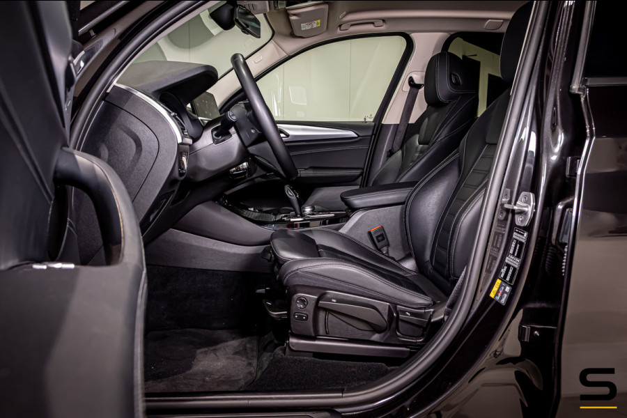 BMW X3 XDrive30e High Executive|Trekhaak|Leder|Cam|HUD|Stoel