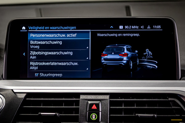 BMW X3 XDrive30e High Executive|Trekhaak|Leder|Cam|HUD|Stoel