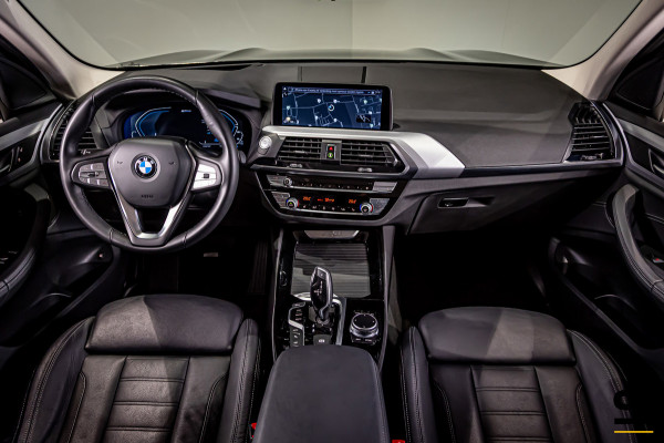 BMW X3 XDrive30e High Executive|Trekhaak|Leder|Cam|HUD|Stoel