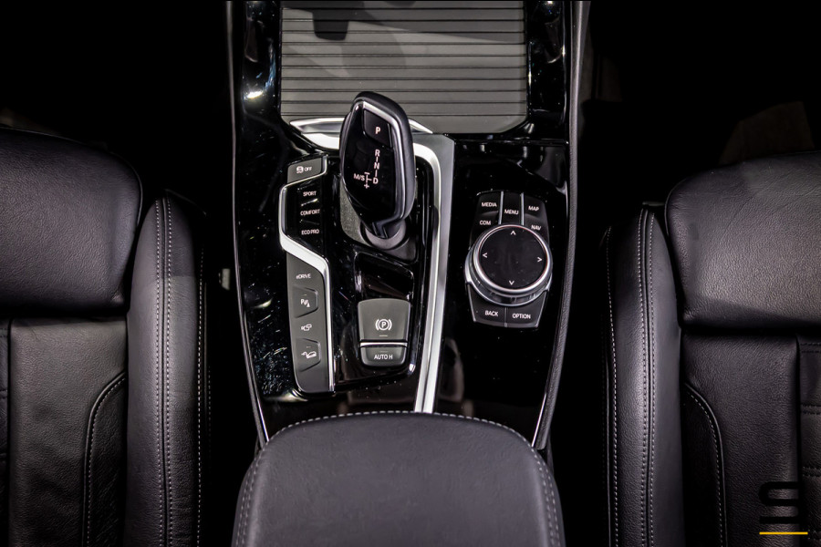 BMW X3 XDrive30e High Executive|Trekhaak|Leder|Cam|HUD|Stoel