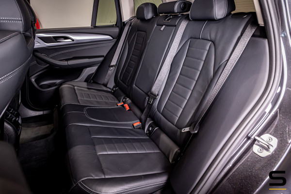 BMW X3 XDrive30e High Executive|Trekhaak|Leder|Cam|HUD|Stoel