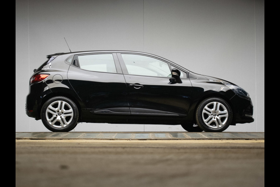 Renault Clio 0.9 TCe Zen Sport (NAVI,PDC,CRUISE,BLUETOOTH,LED,ELEKTRISCH PAKKET,SPORTSTOELEN,NETTE STAAT)