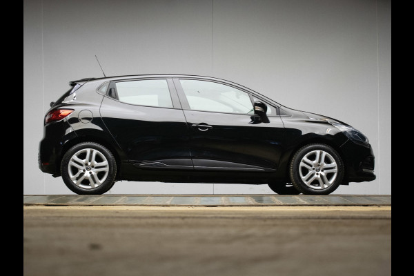 Renault Clio 0.9 TCe Zen Sport (NAVI,PDC,CRUISE,BLUETOOTH,LED,ELEKTRISCH PAKKET,SPORTSTOELEN,NETTE STAAT)