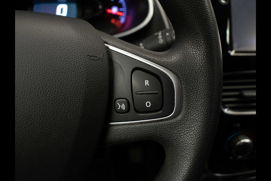 Renault Clio 0.9 TCe Zen Sport (NAVI,PDC,CRUISE,BLUETOOTH,LED,ELEKTRISCH PAKKET,SPORTSTOELEN,NETTE STAAT)