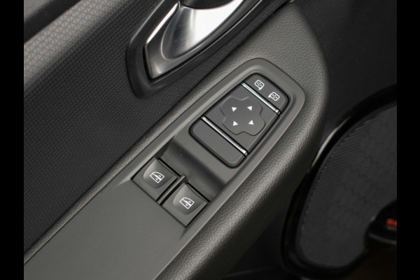 Renault Clio 0.9 TCe Zen Sport (NAVI,PDC,CRUISE,BLUETOOTH,LED,ELEKTRISCH PAKKET,SPORTSTOELEN,NETTE STAAT)